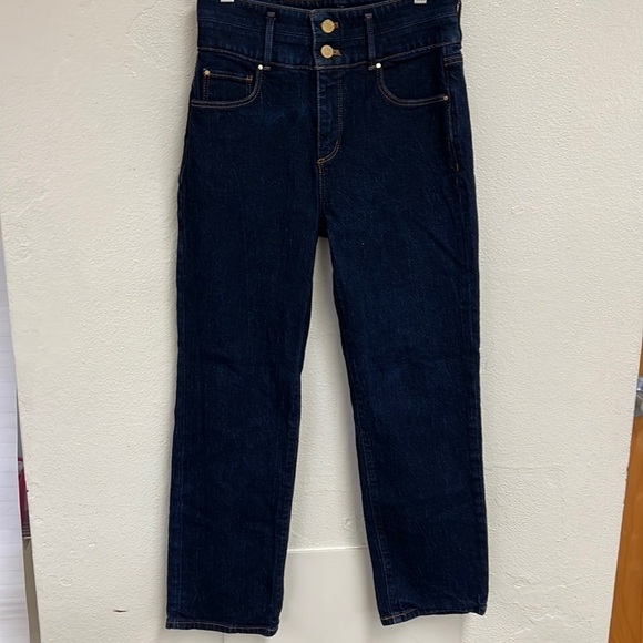 Ann Taylor High Rise “The Straight Crop” Dark Wash 5 Pocket Jeans Size 2 - Picture 1 of 5